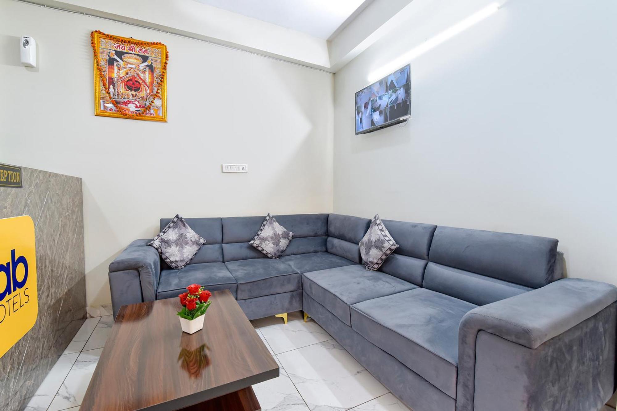Hotel Fabhotel 14 Jaipur